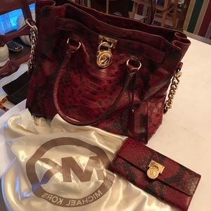 Michael Kors Purse & Wallet